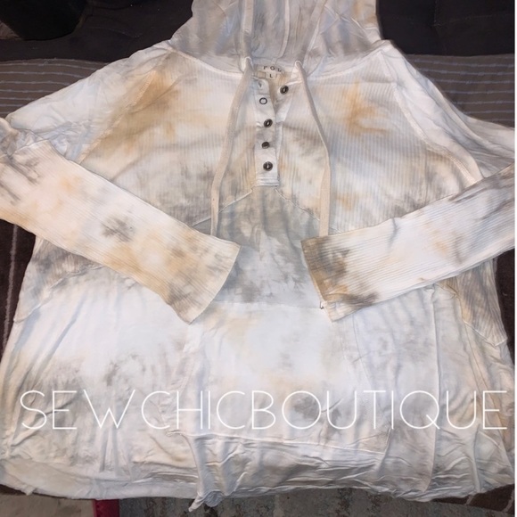 Last RESTOCKED Coconut Tie Dye Mixed Fabric Hoodie - Picture 5 of 7